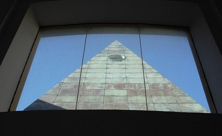 Η μασονική πυραμίδα στο Ισραηλινό Ανώτατο Δικαστήριο. Βίντεο ντοκουμέντο