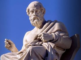 Εντοπίστηκε ο τάφος του Πλάτωνα! – Αρχαίοι πάπυροι αποκαλύπτουν το ακριβές σημείο ταφής