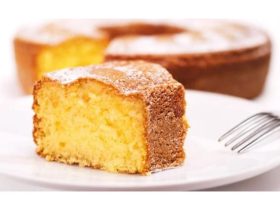 Μοναδική συνταγή για νηστίσιμο κέικ λεμόνι – Αφράτο και αρωματικό, το τέλειο γλυκό σνακ για την Σαρακοστή