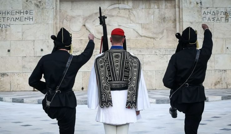 Όποιος δεν ζει με το δάκτυλο στη σκανδάλη δίπλα στον Τούρκο, πεθαίνει