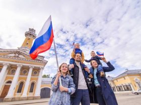 Όσοι στηρίζουν τις παραδοσιακές αξίες… είναι με τη Ρωσία, εκφυλισμένη η Δύση – Σε εξέλιξη η σύγκρουση πολιτισμών