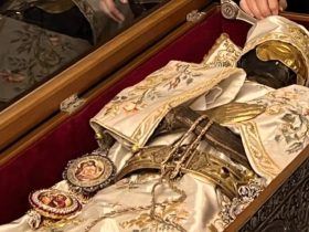 ΧΑΡΜΟΣΥΝΑ ΝΕΑ στην Εύβοια! Βρέθηκε το δεξί χέρι του Αγίου Ιωάννη του Ρώσου – Στις 27 Μαΐου θα επανενωθεί με το υπόλοιπο σκήνωμα