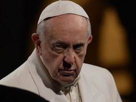 Κλυδωνίζεται το Βατικανό – Ένα βήμα πριν από το σχίσμα η Παπική "εκκλησία"