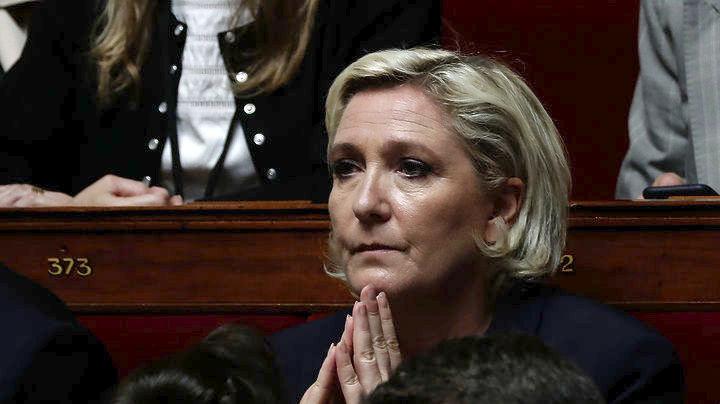 Οι Γάλλοι ψήφισαν Λεπέν και τώρα τους εκβιάζουν με χρεοκοπία οι σάπιοι της νέας τάξης 