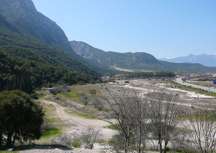 Θερμοπύλες: Πως είναι σήμερα το στενό πέρασμα που έγινε η ηρωικότερη μάχη όλων των εποχών