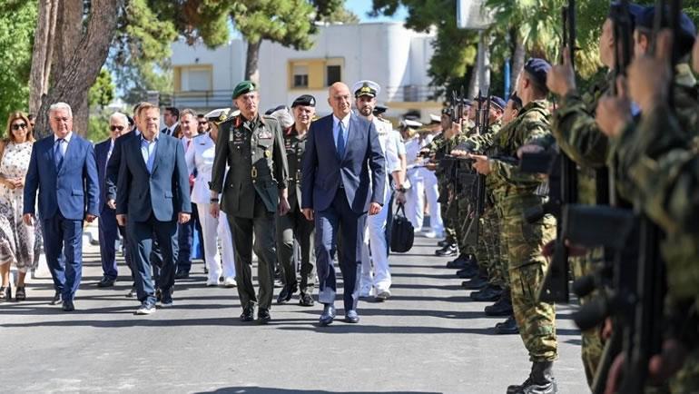 Ξεκίνησε συζήτηση για τα μίλια... Δένδιας από Λέρο: Όλα τα νησιά έχουν δικαίωμα σε υφαλοκρηπίδα και χωρικά ύδατα έως 12 μίλια