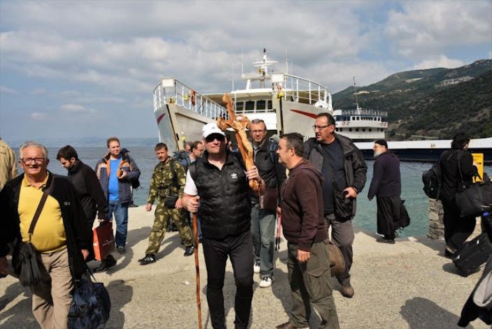 π. Διονύσιος Ταμπάκης: Φτάνοντας στο Άγιο Όρος