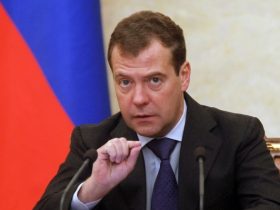 Καταπέλτης Medvedev: Η «φούσκα του δολαρίου» θα σκάσει, επιφέροντας διεθνές χάος - Ο Ζelensky θα εκτελεστεί