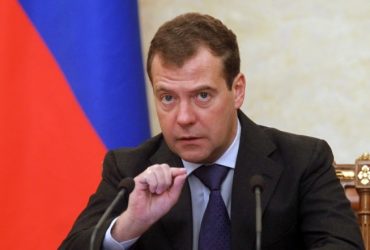 Καταπέλτης Medvedev: Η «φούσκα του δολαρίου» θα σκάσει, επιφέροντας διεθνές χάος - Ο Ζelensky θα εκτελεστεί