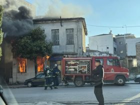 Ηλικιωμένη έτρωγε από τα συσσίτια ενώ είχε σακούλες ολόκληρες με χρυσές λίρες