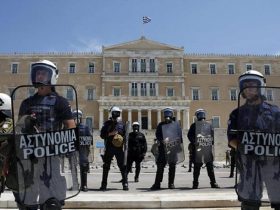 Έχουν το θράσος να μας απειλούν ότι αν διαμαρτυρόμαστε, θα φέρουμε τον εμφύλιο