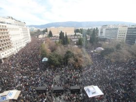 Έρχεται η πιο μαζική διαδήλωση σοκ κατά του καθεστώτος 28/2 – Προβληματισμός Μαξίμου για άνοδο της αντισυστημικής ψήφου