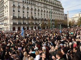 Στους δρόμους για το έγκλημα των Τεμπών οι πολίτες – Δείτε πού θα πραγματοποιηθούν νέες συγκεντρώσεις