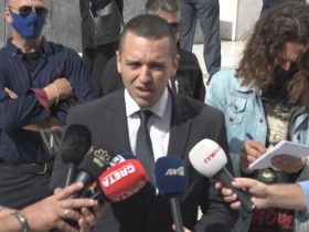 Αθωωτική πρόταση εισαγγελέα για Σπαρτιάτες – Βόμβες Κασιδιάρη: Οι πρωθυπουργοί της χώρας εξαπατούν τους Έλληνες, όχι εγώ